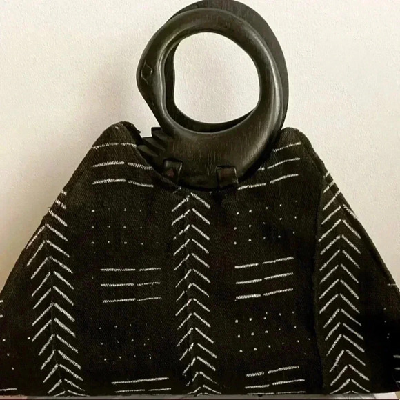 Handcrafted mud cloth leather satchel handbag - Picture 11 of 11